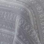 Colcha decorativa de poliéster jacquard, ligera, resistente y fácil de lavar.