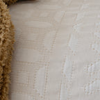 Funda nórdica beige de lino y algodón con diseño elegante y cierre de botones