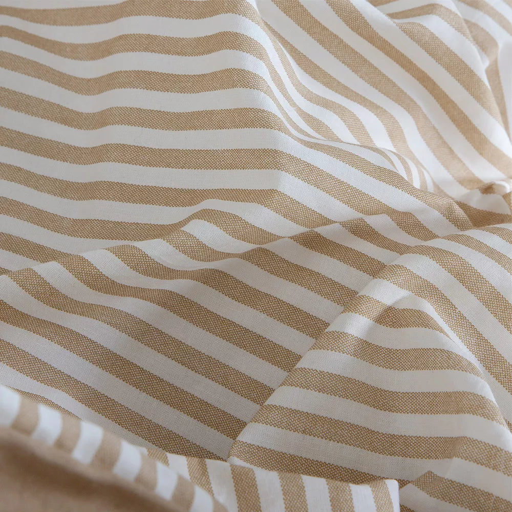 Funda nórdica de doble cara fabricada en algodón percal de 180 hilos para dormitorio moderno.