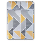 Funda nórdica de mezcla algodón y poliéster con acabado uniforme y textura agradable.