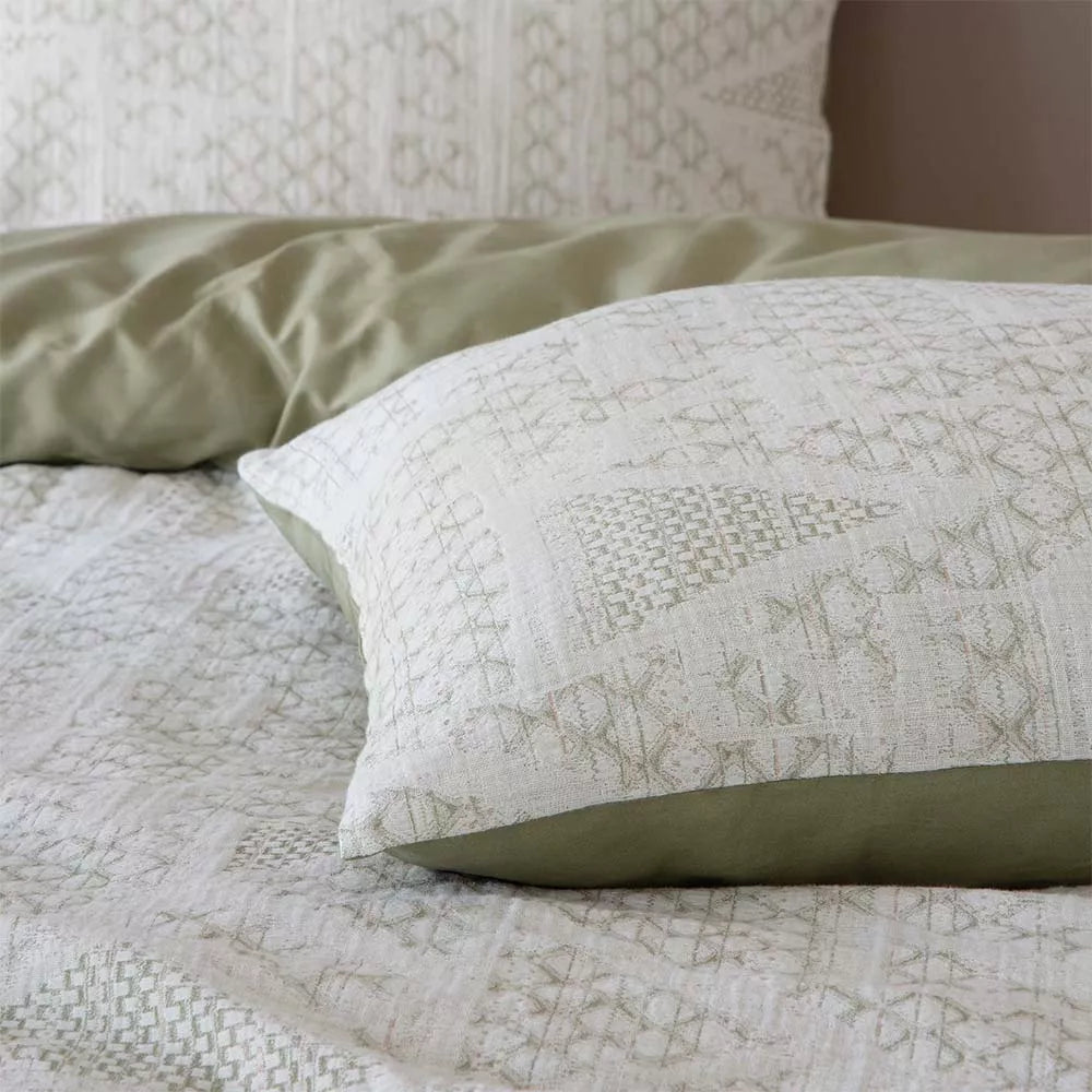 Funda nórdica VERDE de estilo elegante con tejido jacquard de algodón prelavado y aspecto natural.