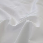 Conjunto nórdico blanco de algodón egipcio satén 400 hilos con acabado suave y brillo discreto.