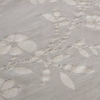 Funda nórdica beige de estilo elegante con tejido jacquard de algodón prelavado y aspecto natural.