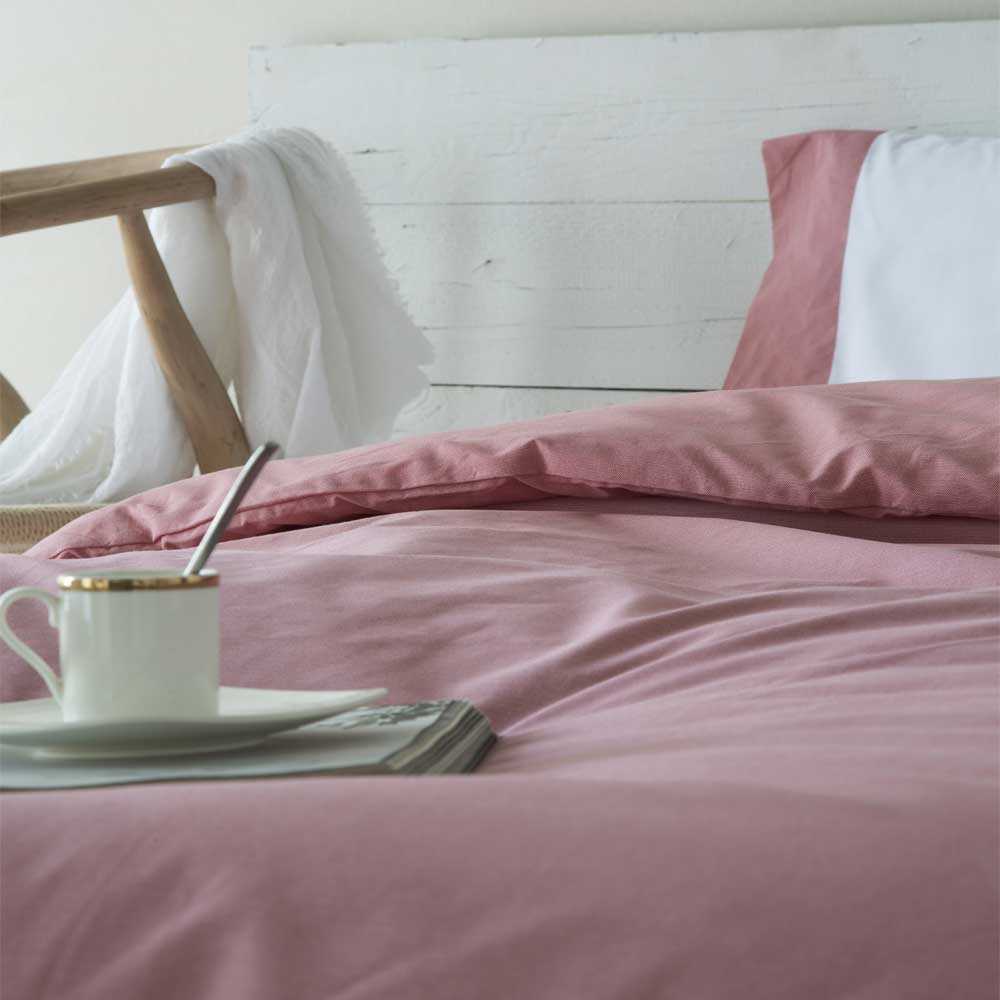 Funda nórdica de algodón orgánico CORAL con sábana bajera y fundas de almohada a juego para camas individuales y de matrimonio.