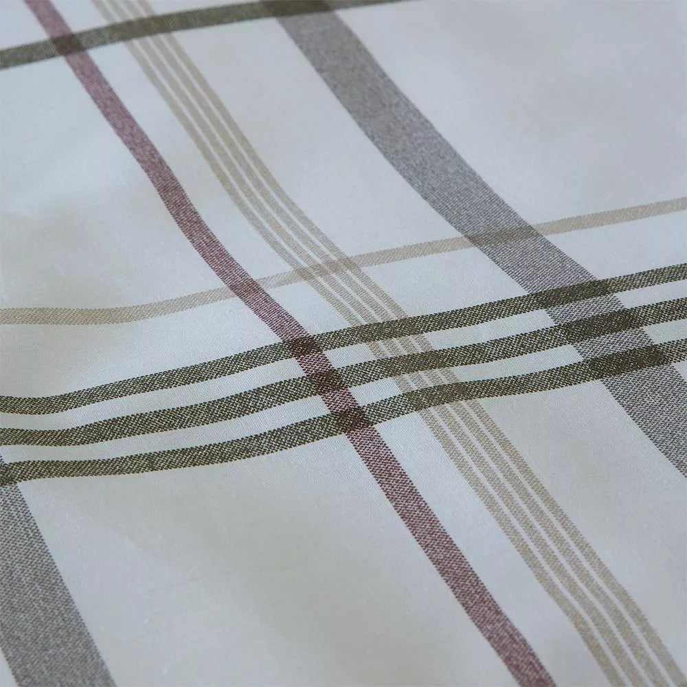 Juego de sábanas de percal algodón 200 hilos con estampado de cuadros beige, tejido transpirable de tacto suave y acabado elegante para dormitorio contemporáneo.