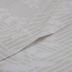 Sábanas beige de poliéster-algodón con juego completo de cama, tejido confortable, fácil planchado y acabado duradero para cualquier dormitorio.