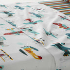 Sábanas infantiles MULTICOLOR de algodón-poliéster con tejido agradable al tacto, fácil mantenimiento y diseño moderno para dormitorio infantil.