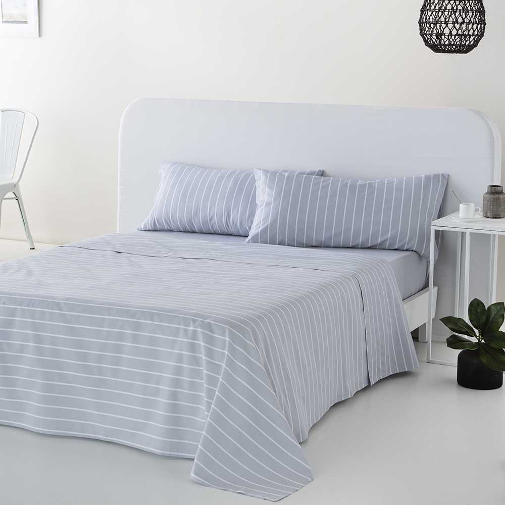 Sábanas gris azulado de algodón percal 144 hilos, con textura suave, excelente transpirabilidad y diseño atemporal para un descanso cómodo.