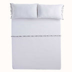 Juego de sábanas de percal algodón 200 hilos LISO BLANCO, tejido transpirable de tacto suave y acabado elegante para dormitorio contemporáneo.