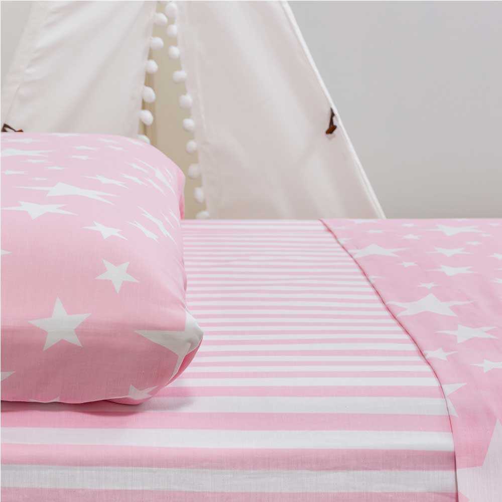 Sábana rosa de poliéster y algodón con tejido suave, resistente y fácil de mantener, ideal para un descanso cómodo y confortable.