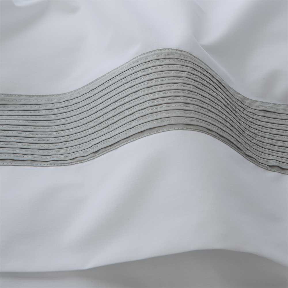 Juego de cama de percal de algodón de 180 hilos compuesto por sábana encimera, bajera ajustable y funda de almohada.