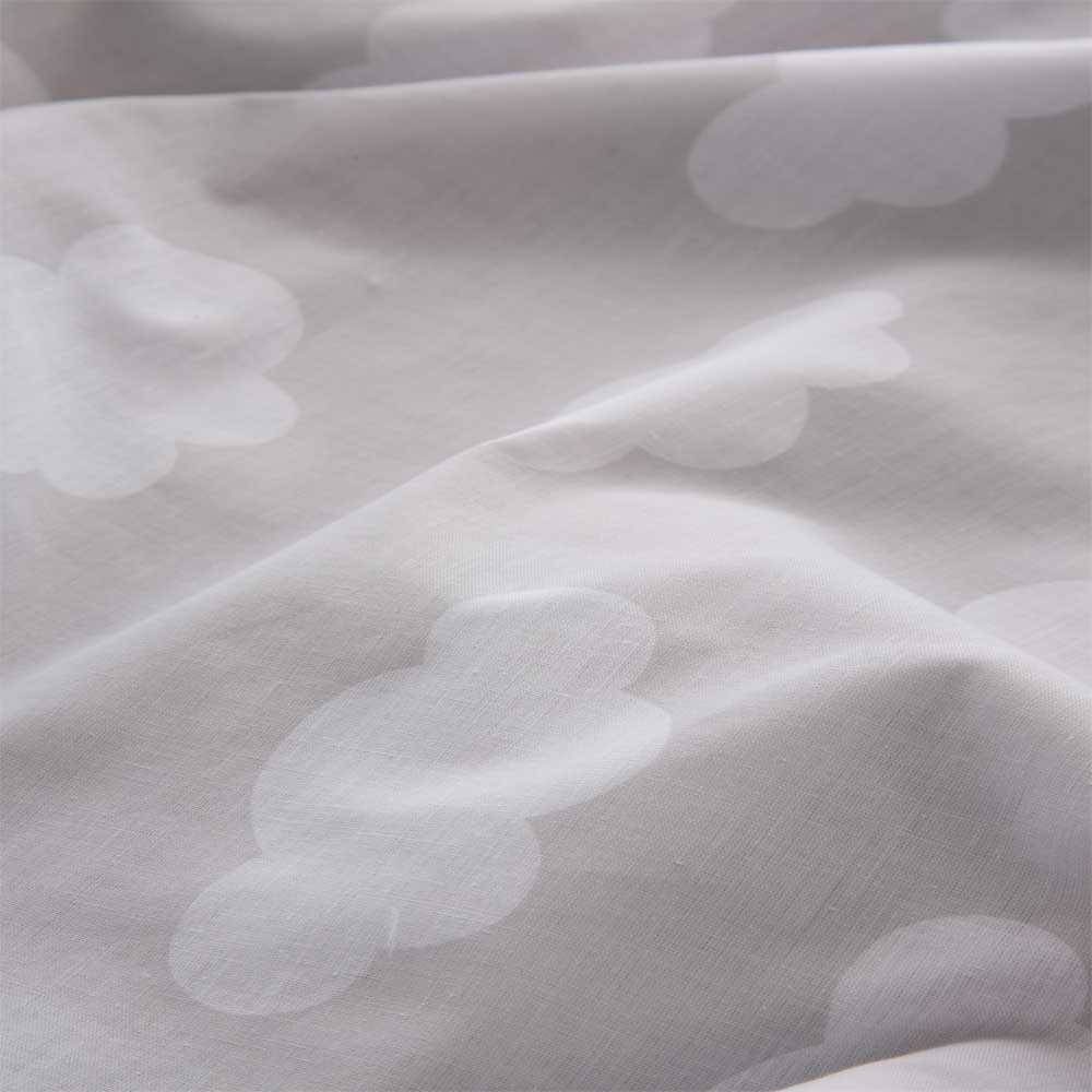 Sábanas infantiles gris y ROSA de algodón-poliéster  agradable al tacto, fácil mantenimiento y diseño moderno para dormitorio infantil.
