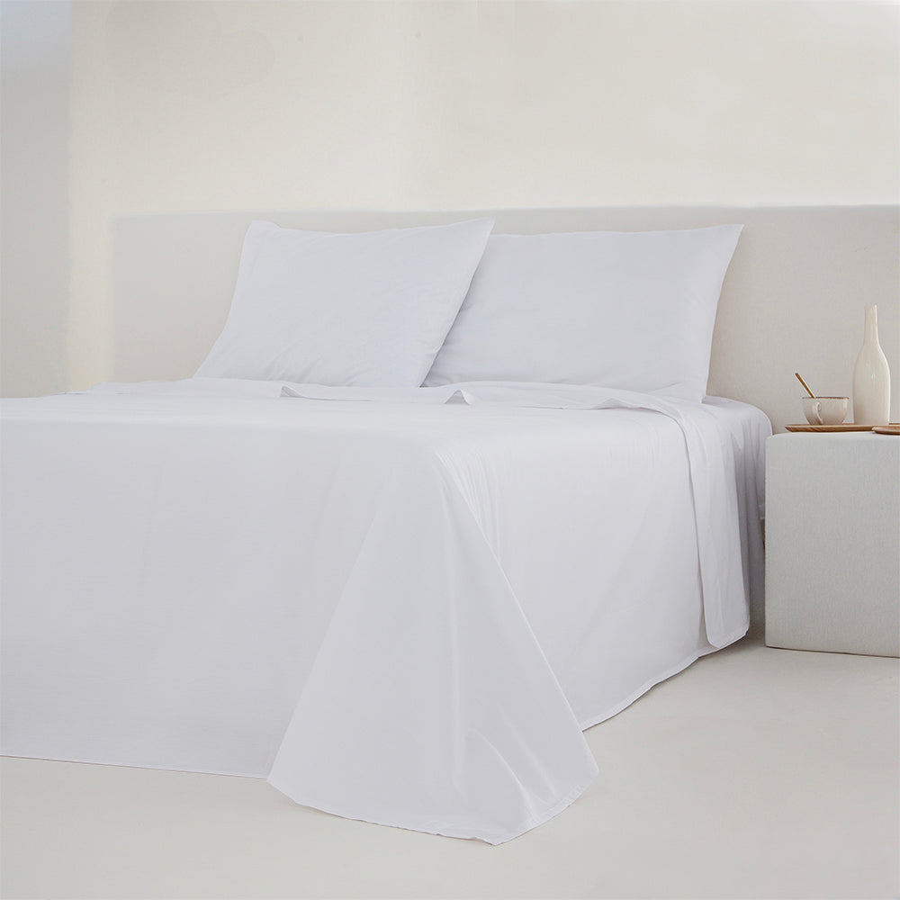 Juego de sábanas BLANCO liso de percal de algodón de 200 hilos compuesto por sábana encimera, bajera ajustable y funda de almohada, con tejido fresco, transpirable, acabado mate y tacto suave
