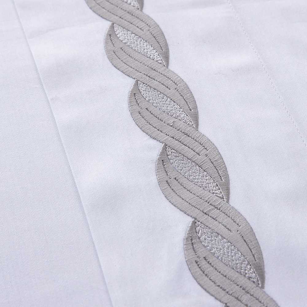 Juego de sábanas blanco de satén algodón egipcio 300 hilos, con tacto sedoso, brillo elegante y acabado de alta calidad.
