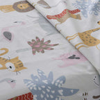 Juego de sábanas infantiles multicolor de percal algodón, con estampado divertido y acabado de alta calidad para camas infantiles.