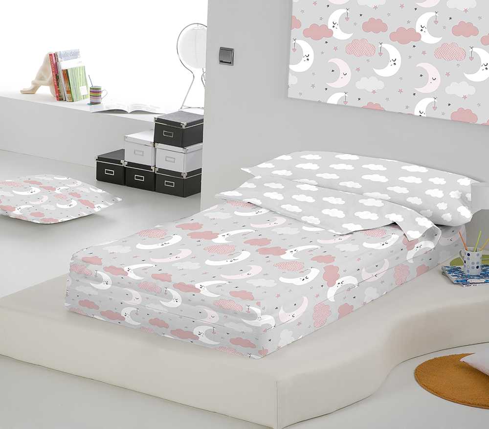 Saco nórdico infantil con relleno integrado y cierre de cremallera, ideal para un descanso cómodo y sin interrupciones.