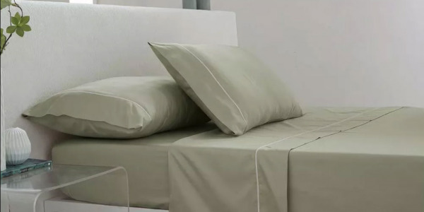 Por qué te despiertas por la noche (y puede que sea tu ropa de cama)